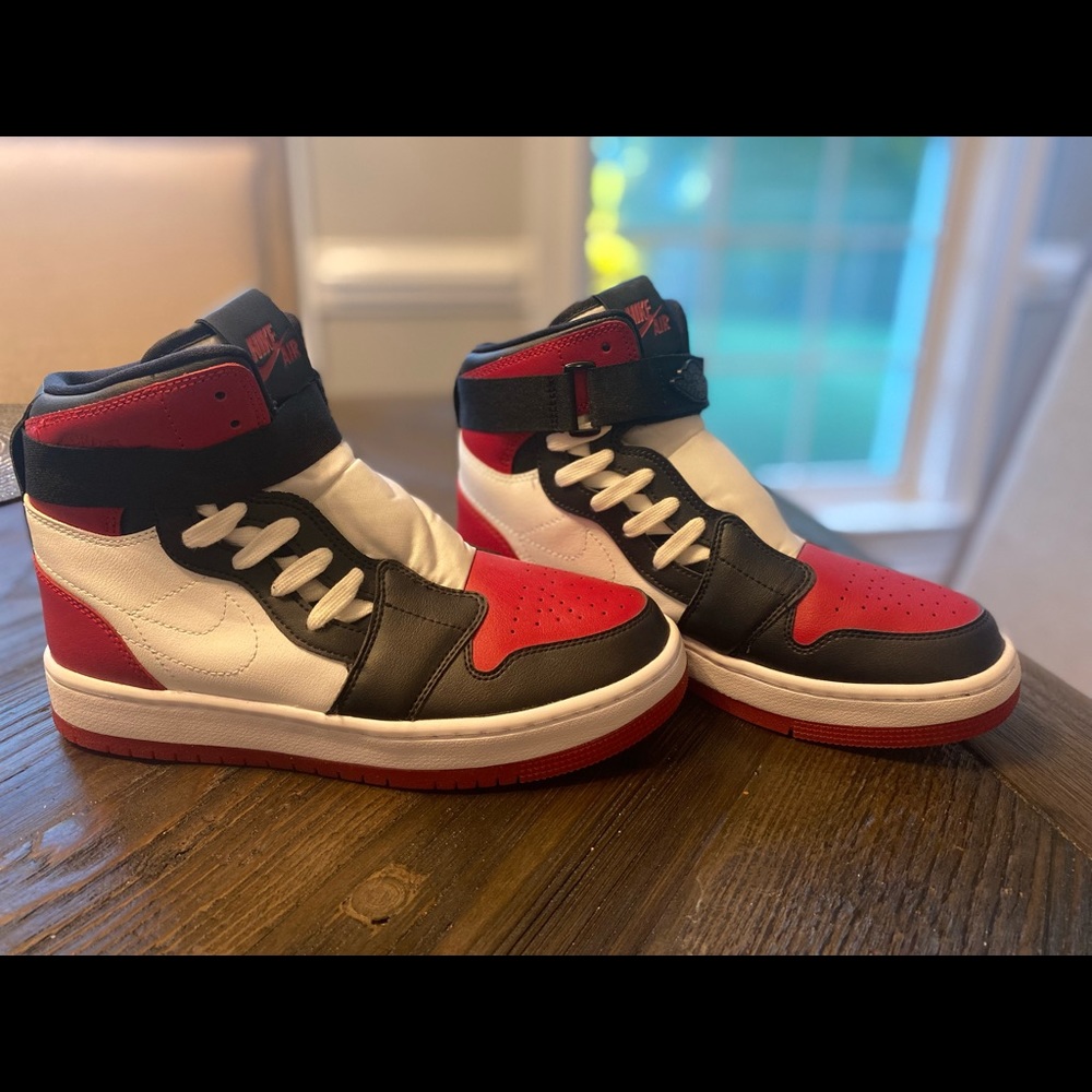 NWOT woman’s air Jordan Nova 1 XX